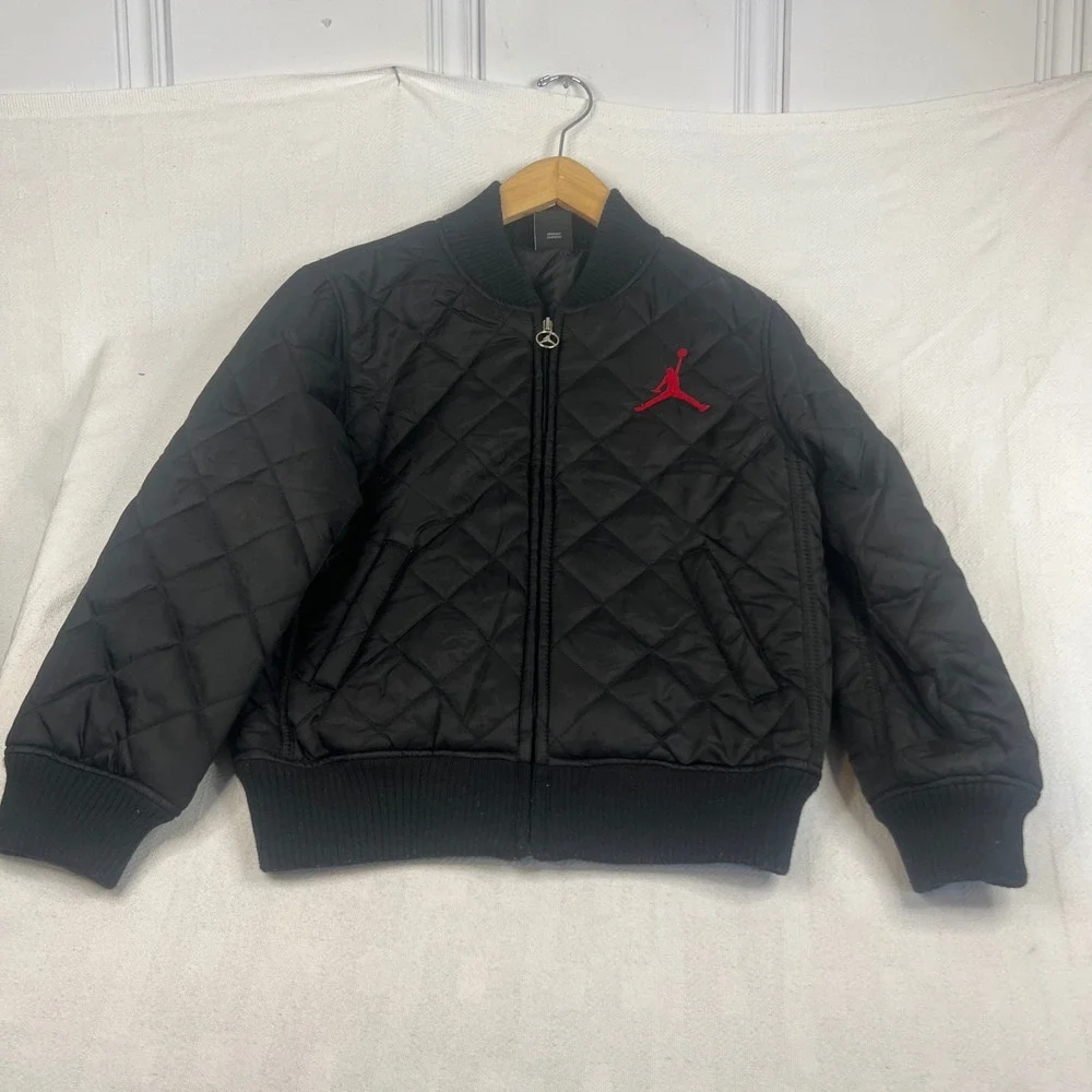 Jordan Boys Black Quilted Bomber Jacket Red Jumpman Logo Size S 8-10 9698-023